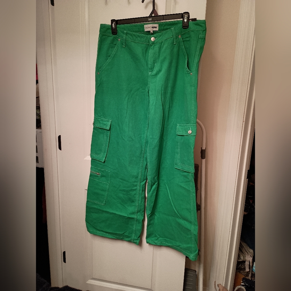 Fashion Nova Cargo Jeans